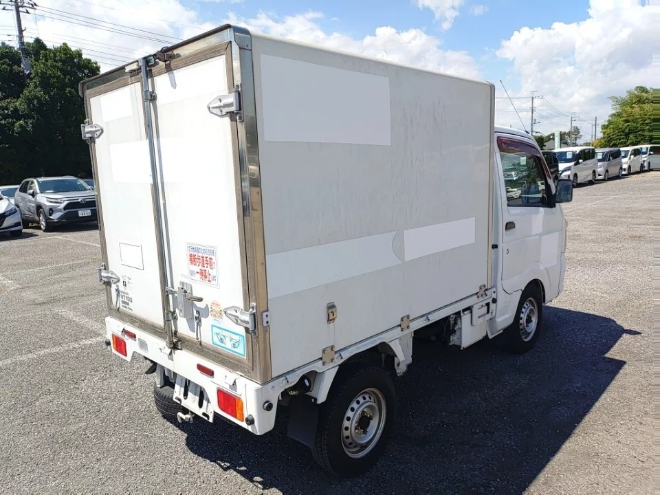 Nissan NT100 Clipper DR16T 2018